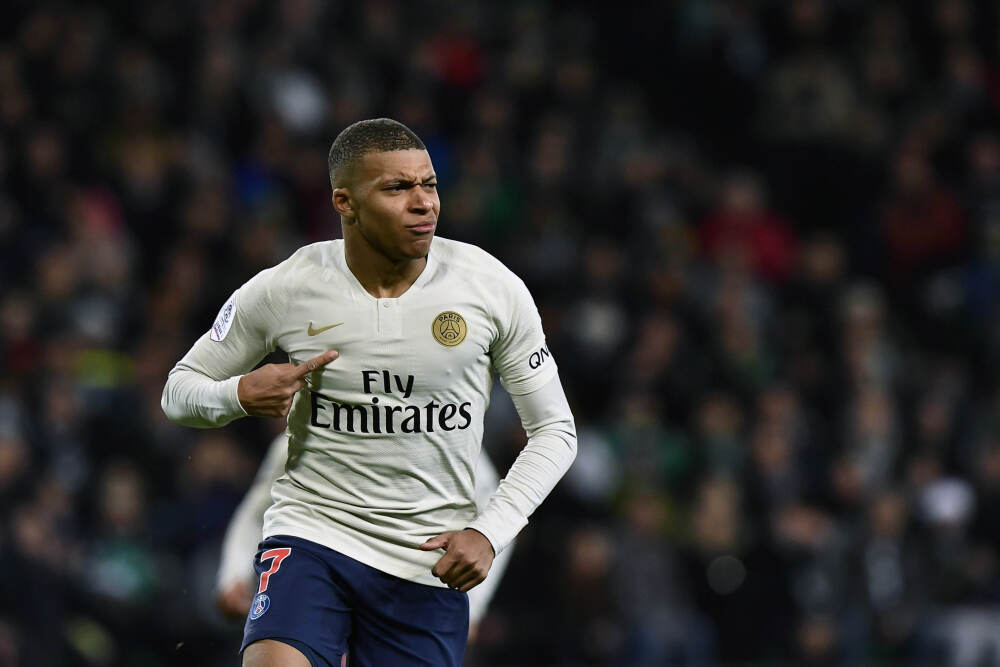 非洲杯-阿尔及利亚vs苏丹首发：马赫雷斯领衔，卢卡·齐达内先发